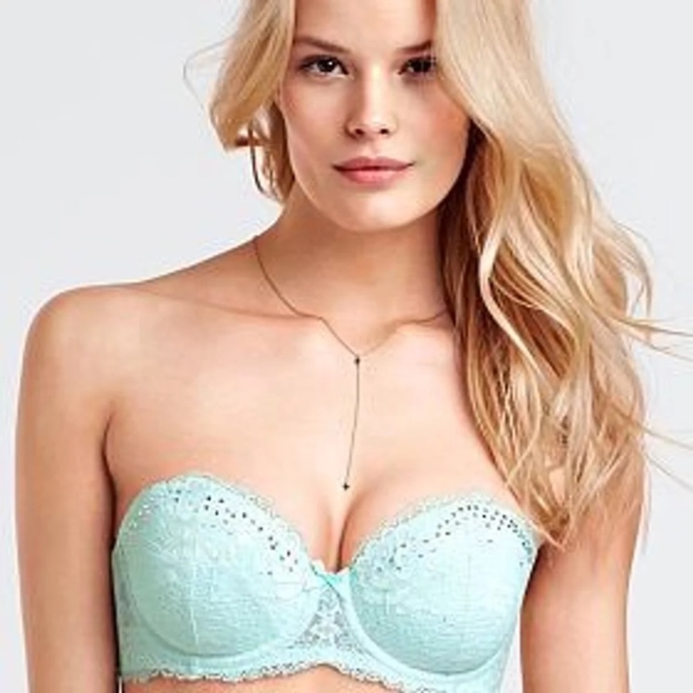 Victoria’s Secret Dream Angel Embellished Bra✨
